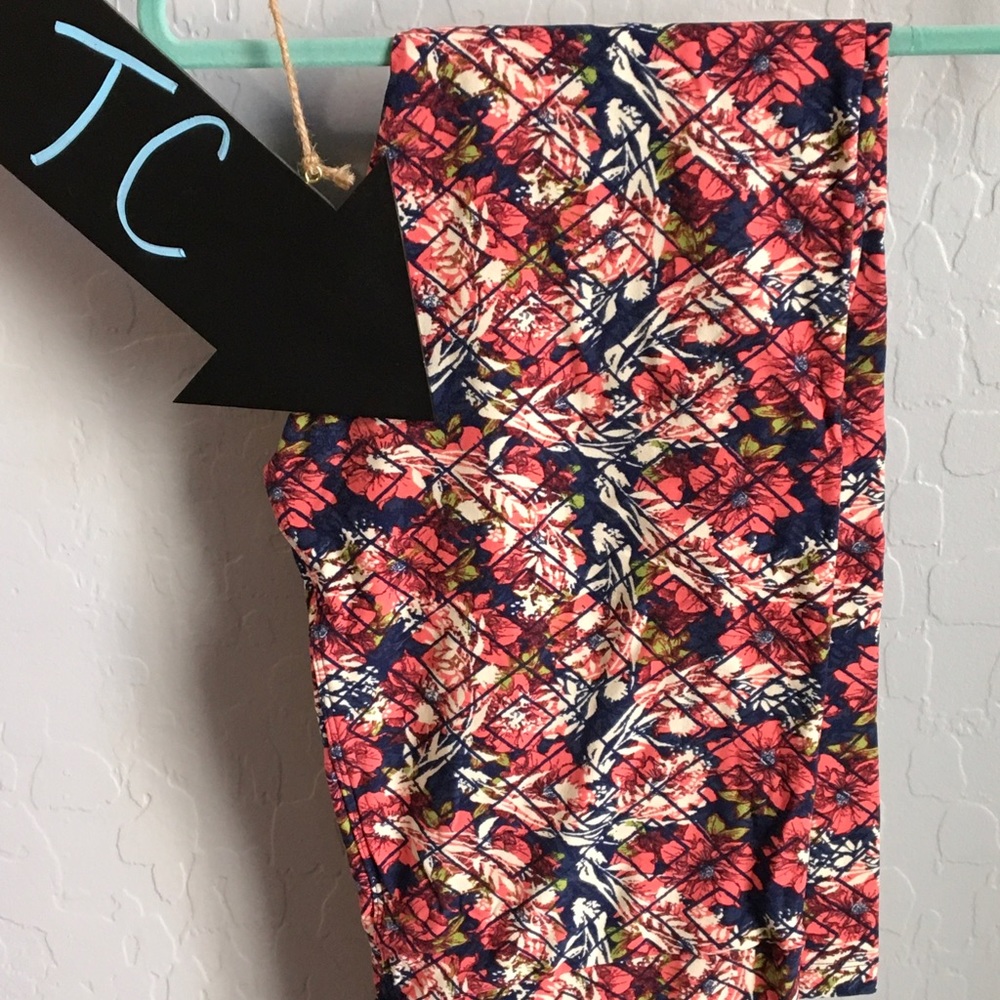 Lularoe Tall and Curvy leggings